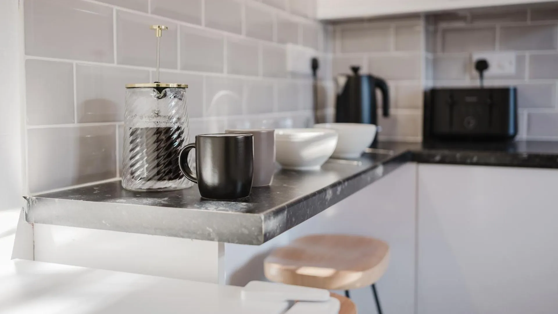 Corner House - Bright 2 Bed In Cheltenham Beckhampton